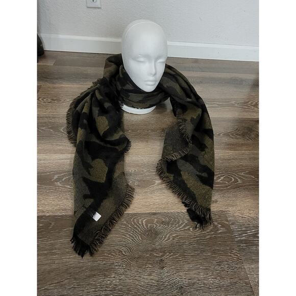 Anthropologie Camo Scarf Soft Green Brown Oversized One‎ Size #9 - Picture 1 of 4